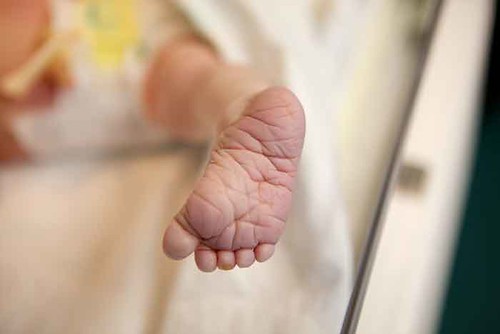 asthon's-newborn-foot