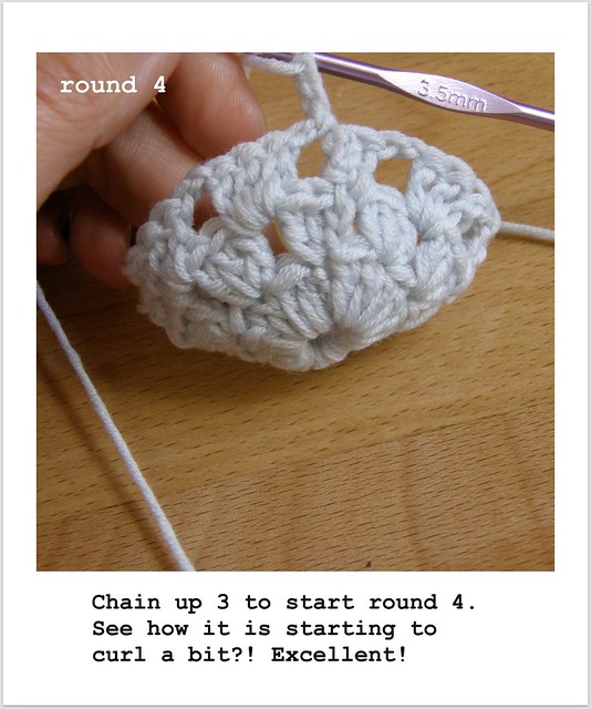 image 7 : Crocheted Baubles