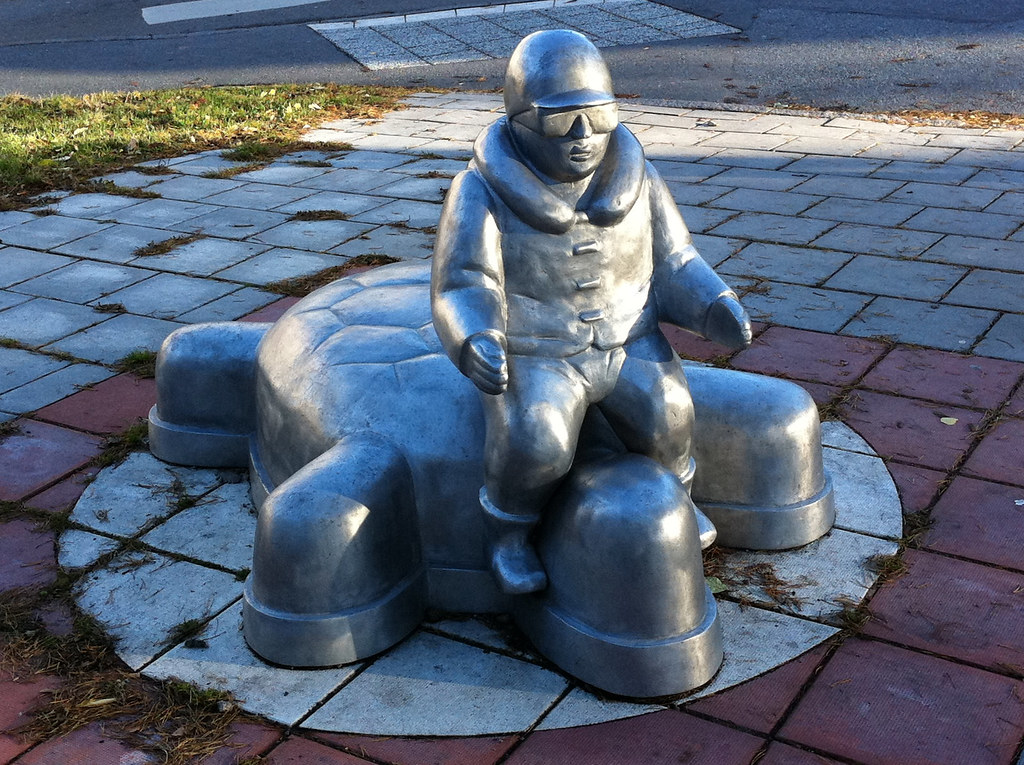 Time statue in Blackeberg
