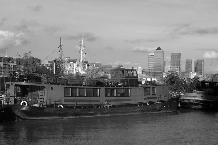 River Thames :: Click for previous photo 