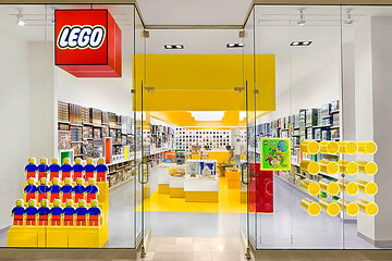 New Lego Store to open in NYC :D