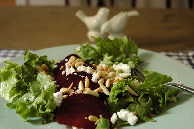 Roasted beet and goat cheese salad - before
