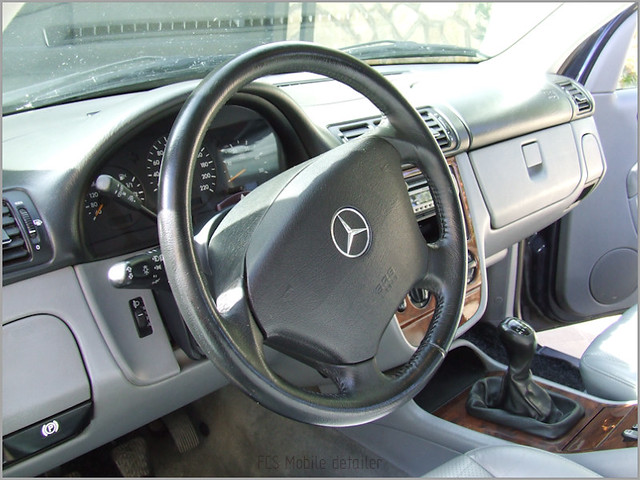 Mercedes ML detallado
interior-41