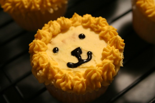 Lion cupcake close-up