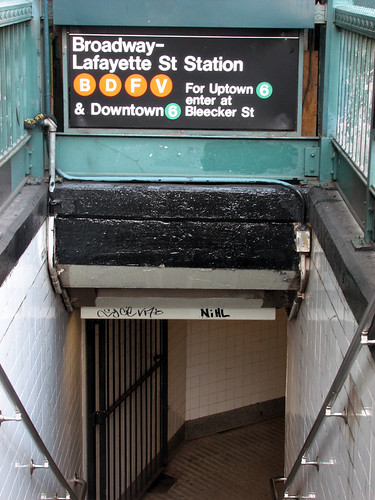 new york city subway lines. NYC: Subway Station