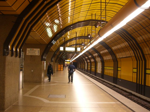 Theresienweise station (U) ©  S Z