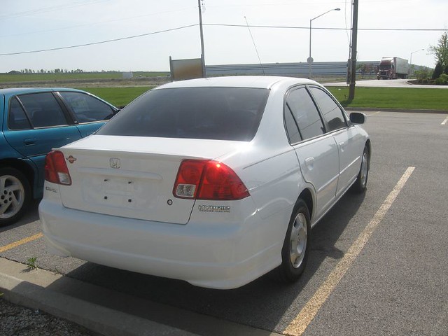 2005 car honda civic hybrid