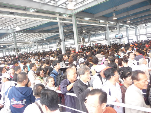 Waiting in line is people's favorite activity during the World Expo 2010