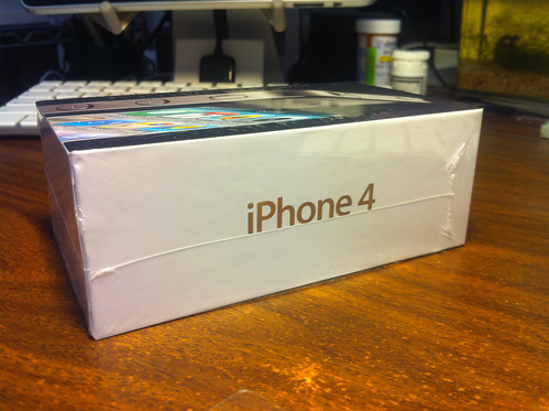 iphone 4 box. iPhone 4 Box
