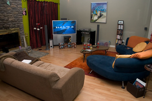 Halo living room