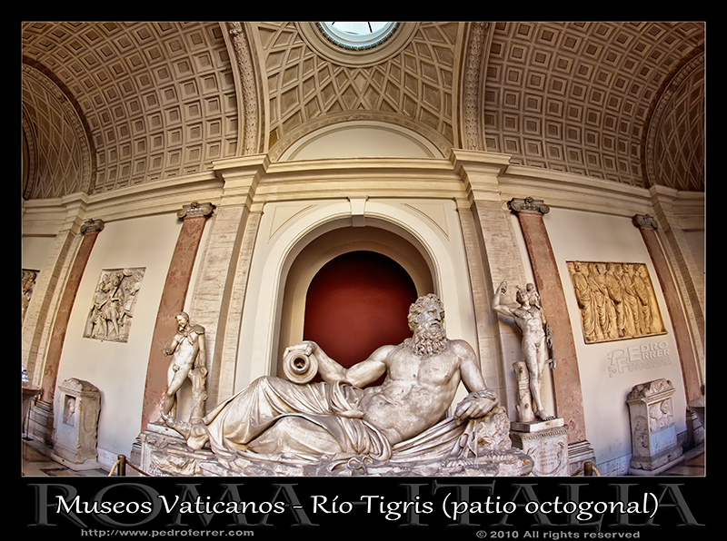 Roma - Museos Vaticanos - Río Trigris en el patio octogonal