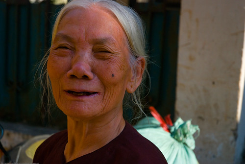 Old lady smiling in Hanoi, Vietnam