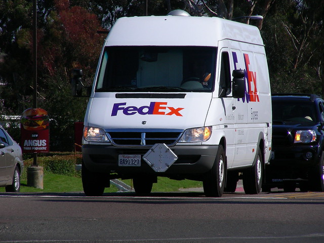 delivery dodge van fedex courier package sprinter federalexpress