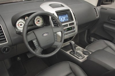 2007 Ford Edge crossover SUV (interior)