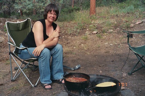 Chili and cornbread on the campfire