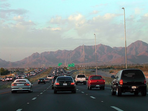 evening commute in Phoenix (by: Octavio Heredia, creative commons license)