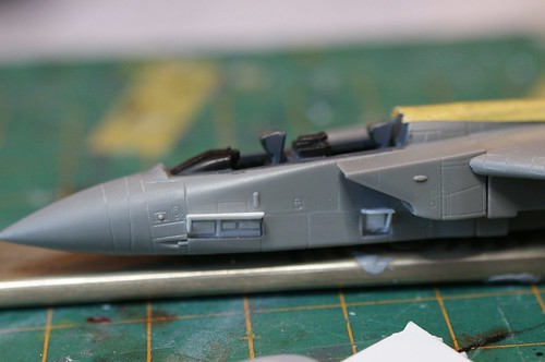 1/144 RAF Panavia Tornado GR4 &quot;Shiney Two&quot; -  Basic Assembly - Wip 3 -