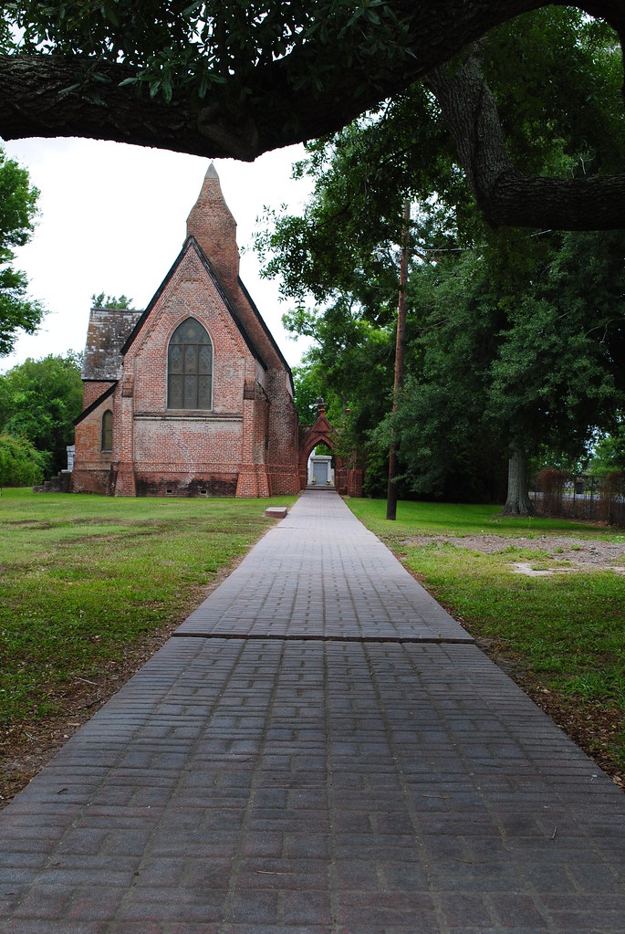 christ episcopal walkway