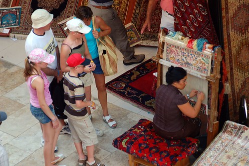 Turkısh carpet beıng made