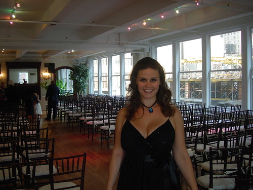 The wedding was held in this huge loft which had plenty of space and gobs 
