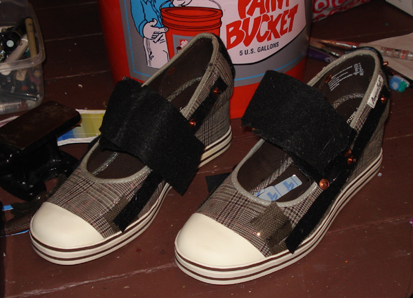 feet shoe velcro 2