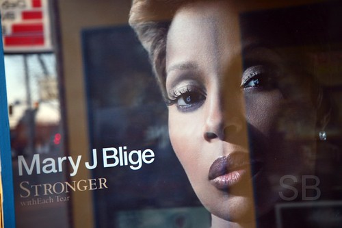 mary j blige stronger with each tear. Mary J Blige is stronger with