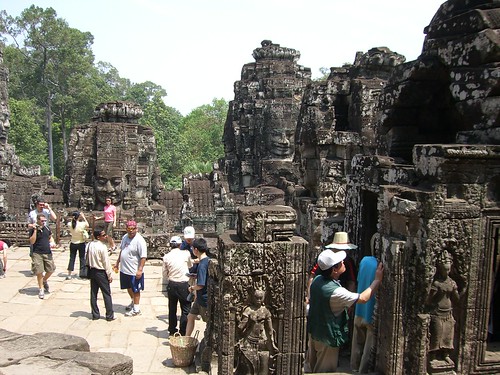 Tourists in Bayon ©  S Z