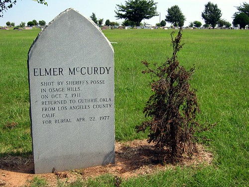 Grave of Elmer McCurdy in Summit View Cemetery in Guthrie, Oklahoma
