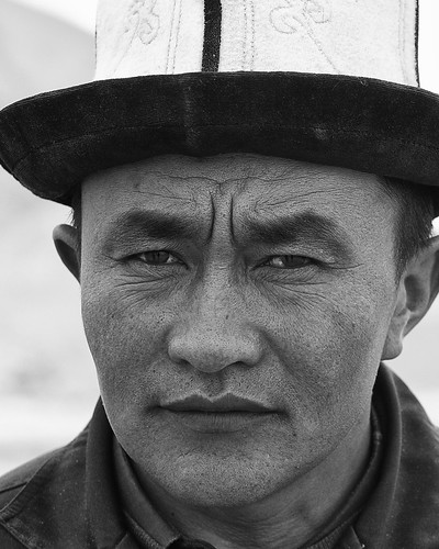 Kyrgyzstan Gentleman, Xinjiang Province