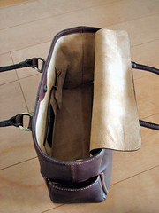 Tsuchiya-Kaban : leather tote bag