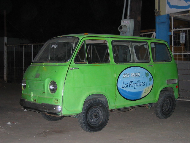 old green car pinguinos truck mexico kei 360 carwash subaru baja van minivan sanfelipe sambar aircooled knobbly jidosha
