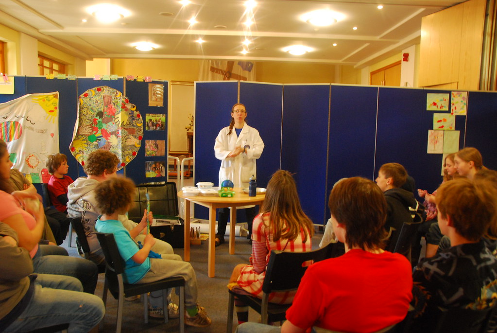 Mad Science at the Hope Centre