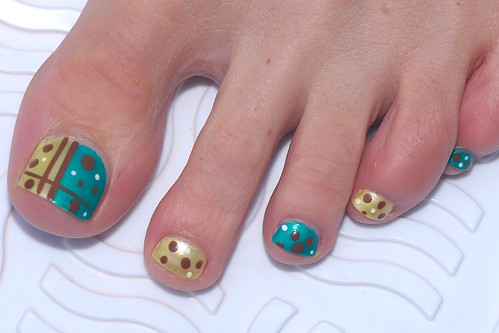  with black dots nail polish nailart designs gallery, toe nail art