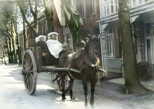 1931 - Markt thv tegenwoordig Friture vd Linden (colorized) Sint Oedenrode