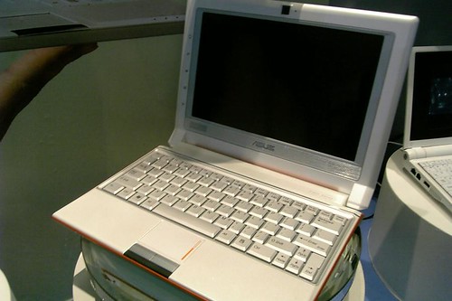 Asus Computex 2007 Eee 10