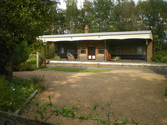 Baynards station
