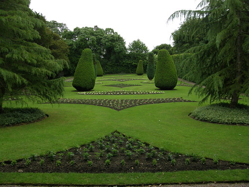 Gardens of Dirleton castle