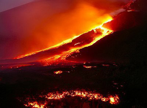 994478537 3ec3146d6c Danger and Beauty of Hawaiian Volcanoes