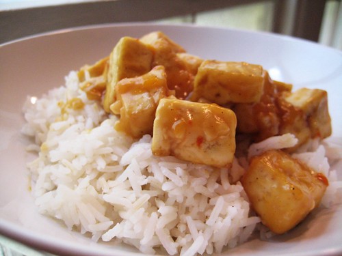 orange tofu and rice