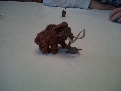 The Mammoth attacks the dog