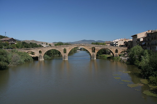 Puente la Reina 01 por Umberto Luparelli.