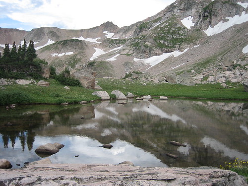 2007-07-21_01_small_pond_near_our_first_camp_site