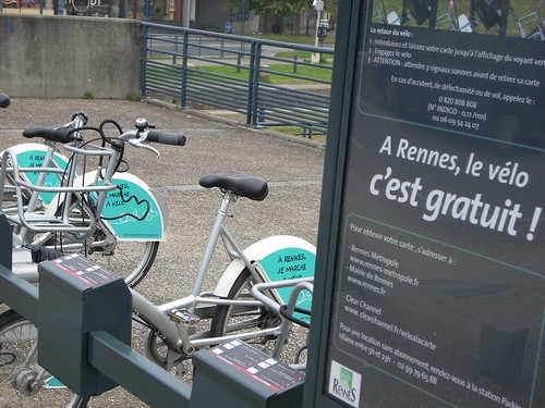 A free bike rack in Rennes. Photo by Paul Erlichman