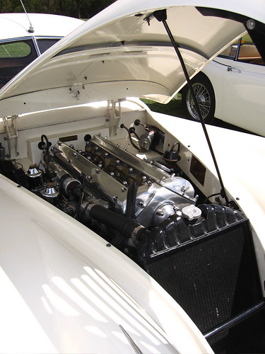 Jaguar XK120 engine All twin-cam 