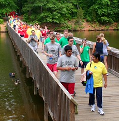 Crossing VisionWalk (Oberazzi) Original Available.  Tags: lake blind walk north photographers foundation lynn vision carolina fighting blindness 2007 raliegh rtp lakelynn visionwalk ffn blindphotographers