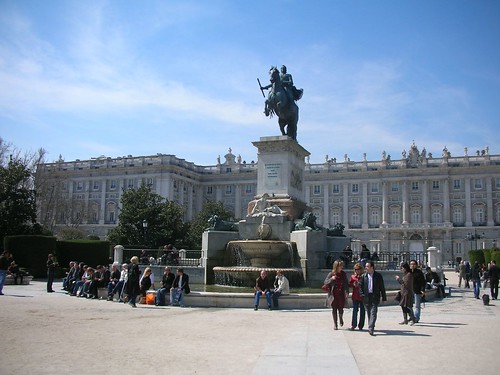 Plaza de Oriente Monument with Palacio Real