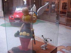 Asterix Statue