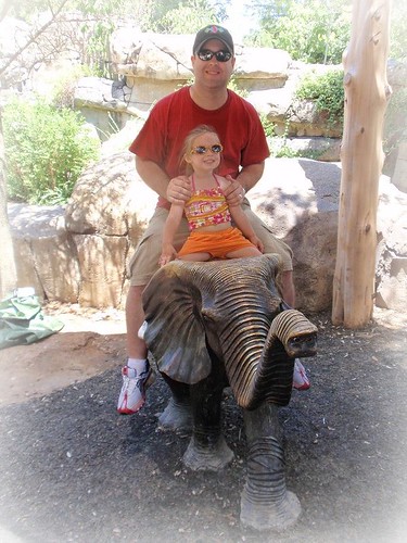 Laci and Daddy at the Zoo