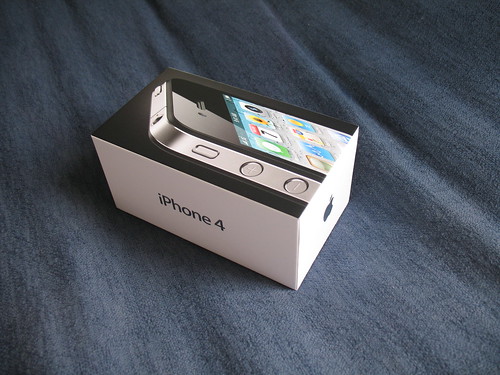 iphone 4 box pics. iPhone 4 box