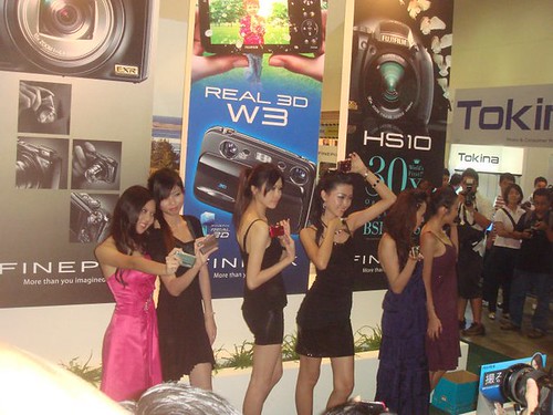 Chee Li Kee at Fujifilm Booth